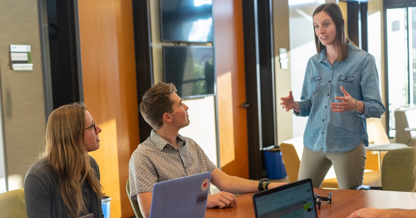 cpd training helps teachers and other education staff to advance their careers